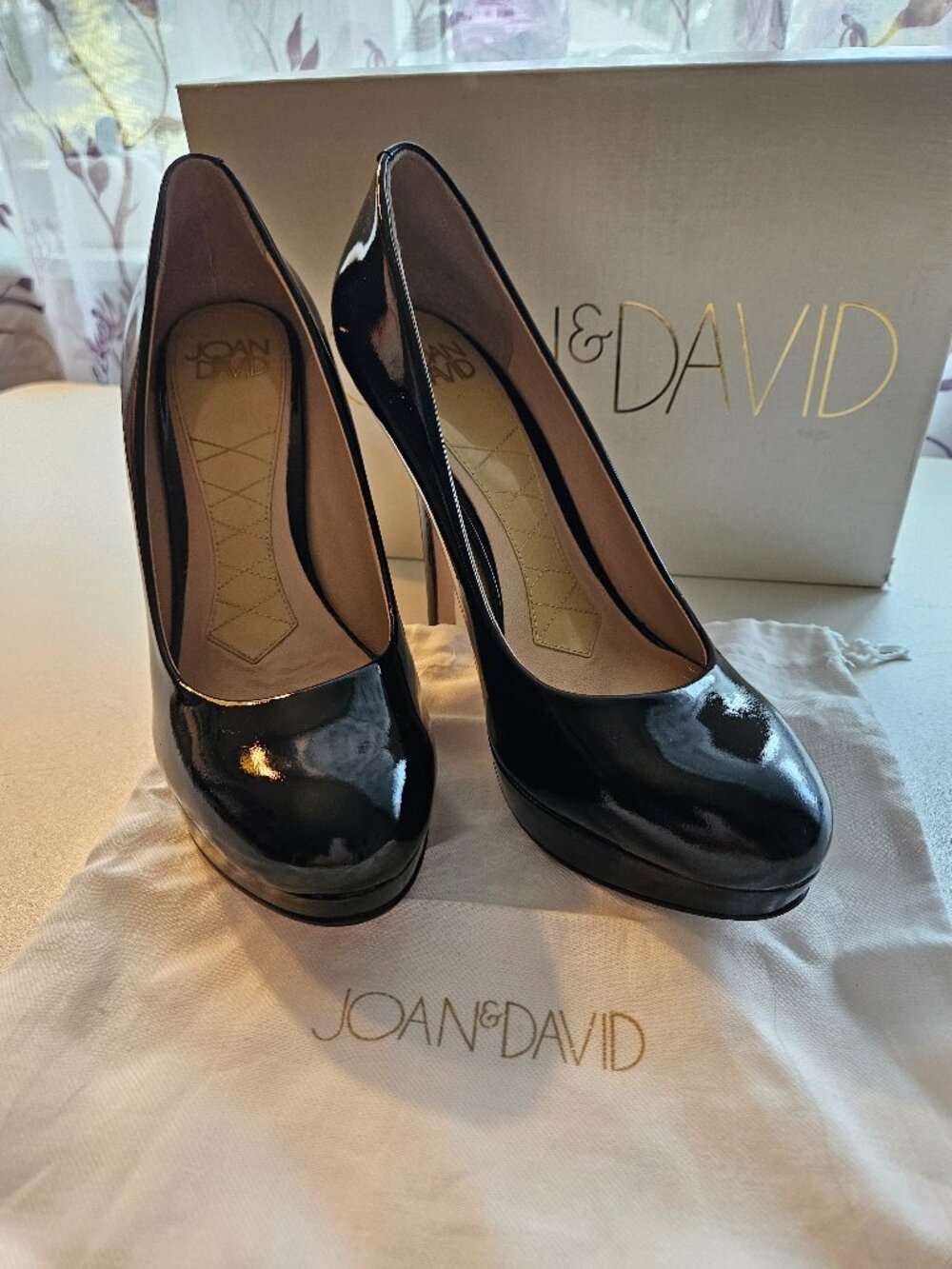 Joan & David Platform Pumps Women Size 7M Black Patent‎ Leather High Heels